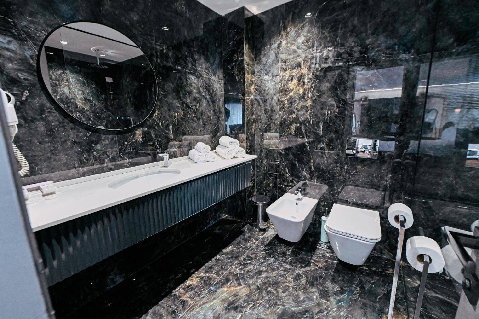 Royal G Max 5*
